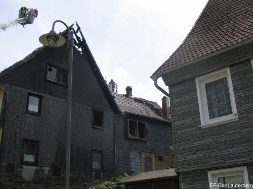 2010_06_06 Dachstuhlbrand St. Andreasberg Breite Strasse 003